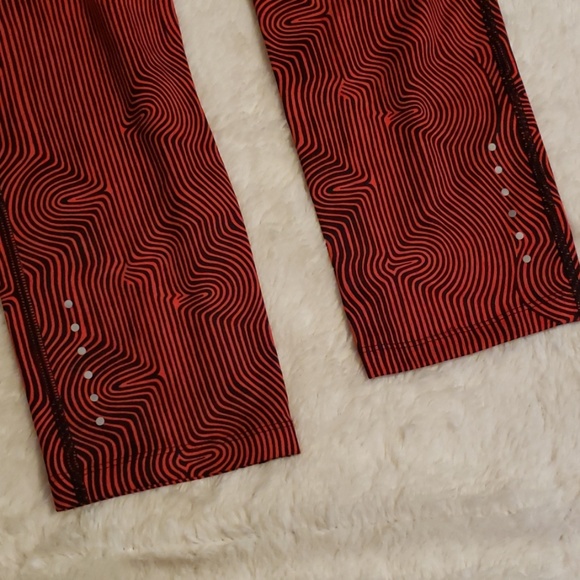 NIKE NWT runner leggings - Picture 7 of 8